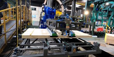 Robotcel project en oplossing voor Tata Steel, met een yaskawa robot. Deze is op maat gemaakt wat vele voordelen biedt