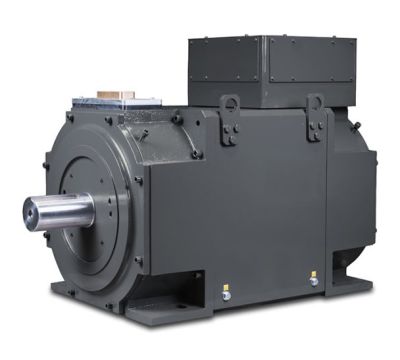 In traditionele servomotoren wordt warmte eerst via de behuizing of externe ventilatoren afgevoerd. Dat kost tijd en kan prestatieverlies veroorzaken voordat het zichtbaar wordt. De MAC QW servomotoren doen dit anders: vloeistof loopt direct door de stator, waardoor de warmte meteen bij de bron wordt afgevoerd. 