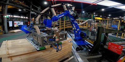 Robotcel project en oplossing voor Tata Steel, met een yaskawa robot. Deze is op maat gemaakt wat vele voordelen biedt