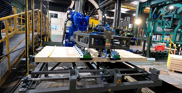 Robotcel project en oplossing voor Tata Steel, met een yaskawa robot. Deze is op maat gemaakt wat vele voordelen biedt