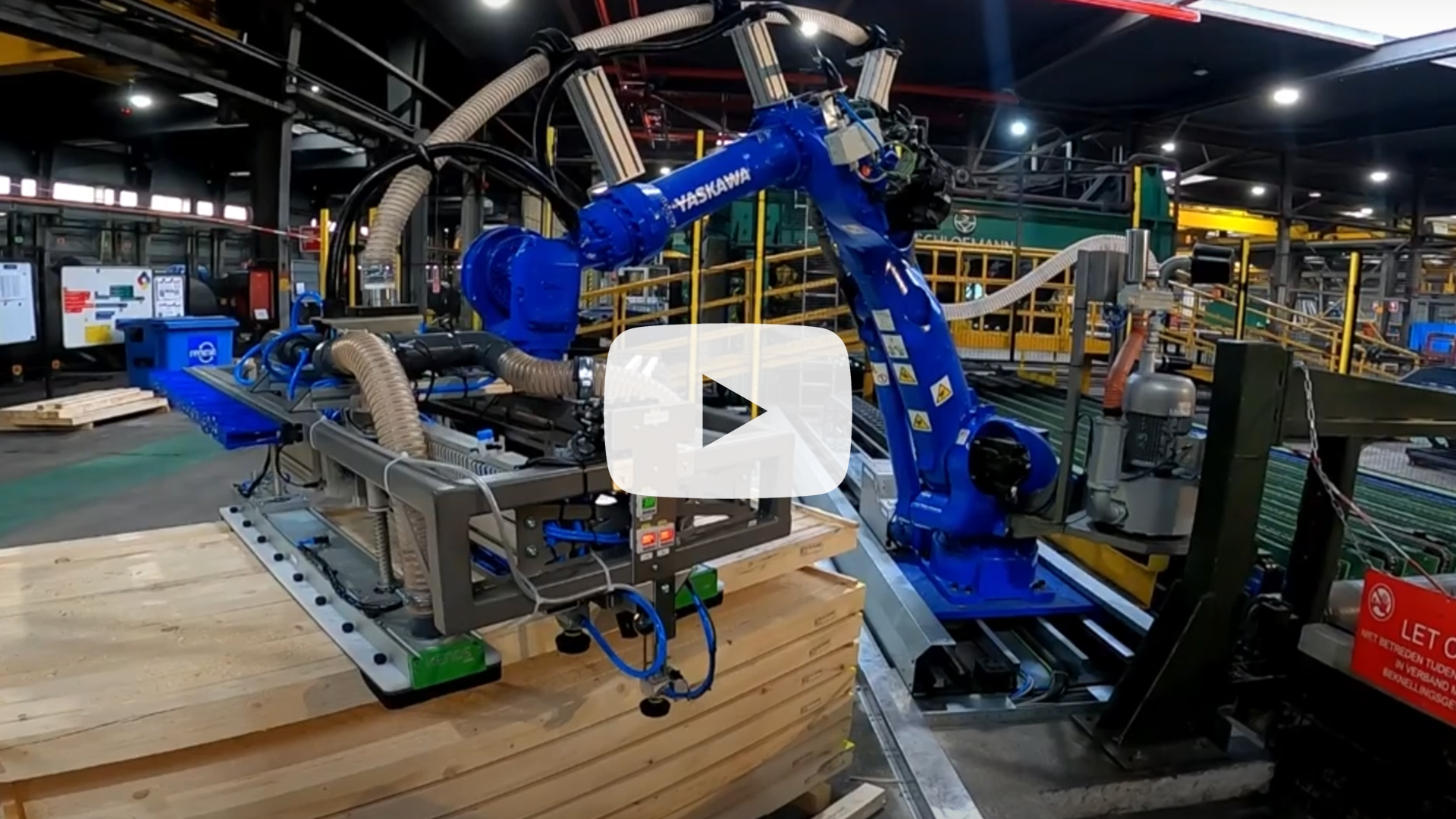 Op maat gemaakte robot cel voor Tata Steel. Flexibel en veel mogelijkheden als we uw robot op maat maken en aanpassingen doorvoeren. Lees de voordelen.