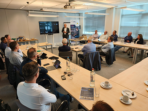 Zorgprofessionals kwamen door het hele land naar Limburg, om te bekijekn hoe het zuyderland ziekenhuis hun logistiek verbeterde met robots