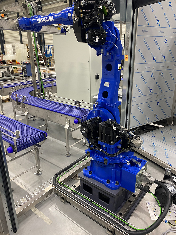 Voorbeeld van automatiseren van een project of een traject, verplaatsen van producten met een robot 